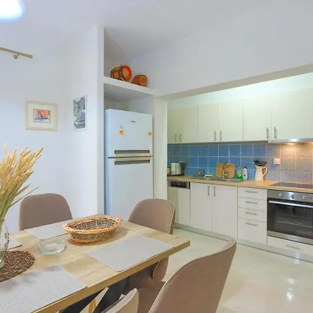 Achilleion Forest Kynopiastai