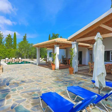 Villa Achilleion Forest Kynopiástai